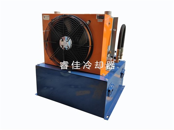 帶油箱式獨立循環(huán)風冷卻器.jpg